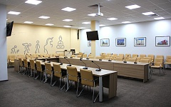 Зал "Эволюция". Вместимость 70 человек. Зал оборудован звуковым и проекционным оборудованием.